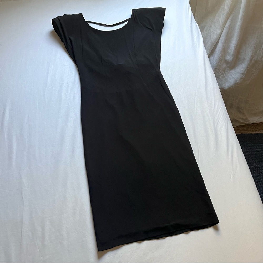 GESTUZ black knit‎ padded short sleeve backless draped mini dress